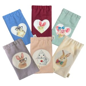 Window snap pouch