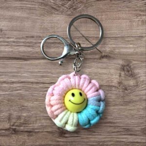 Macrame – Daisy Key Chain